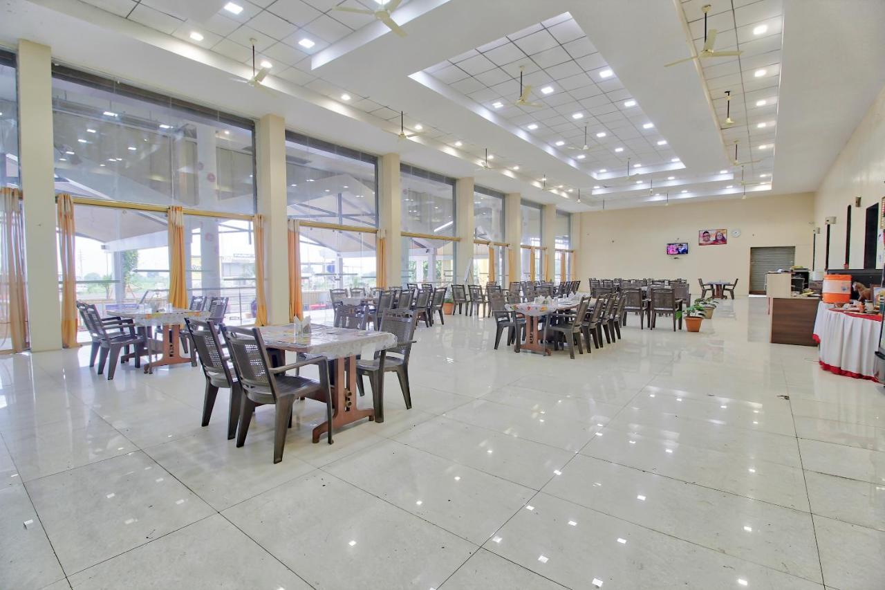 Oyo 61311 Maharaja Agrasen Resort And Lodging Buldhana Exterior photo